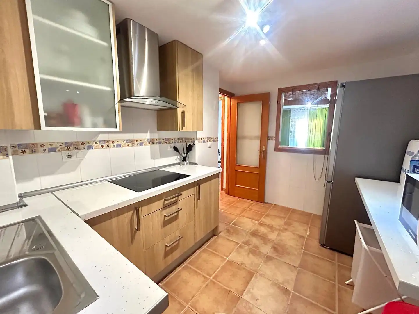 Cocina de Piso en venta en Roquetas de Mar con Terraza, Amueblado y Piscina comunitaria