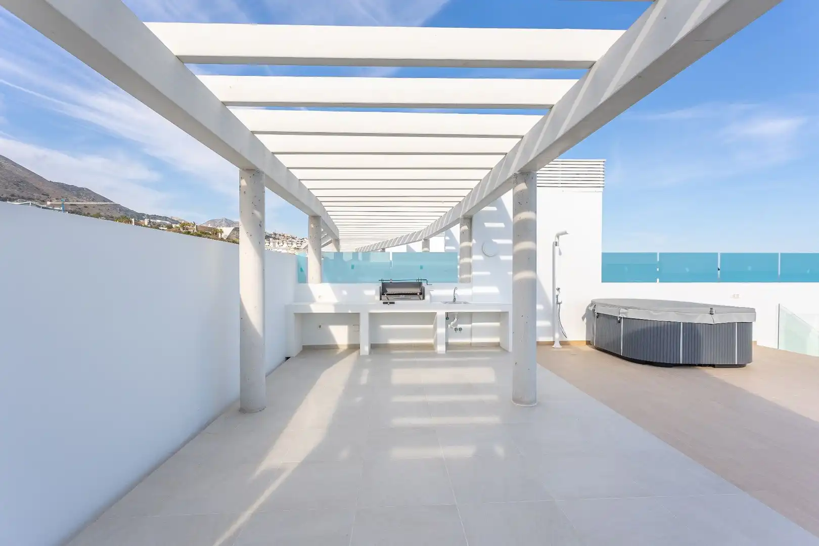 Penthouse with pool for sale in Las Gaviotas  - Carvajal, imagen 13
