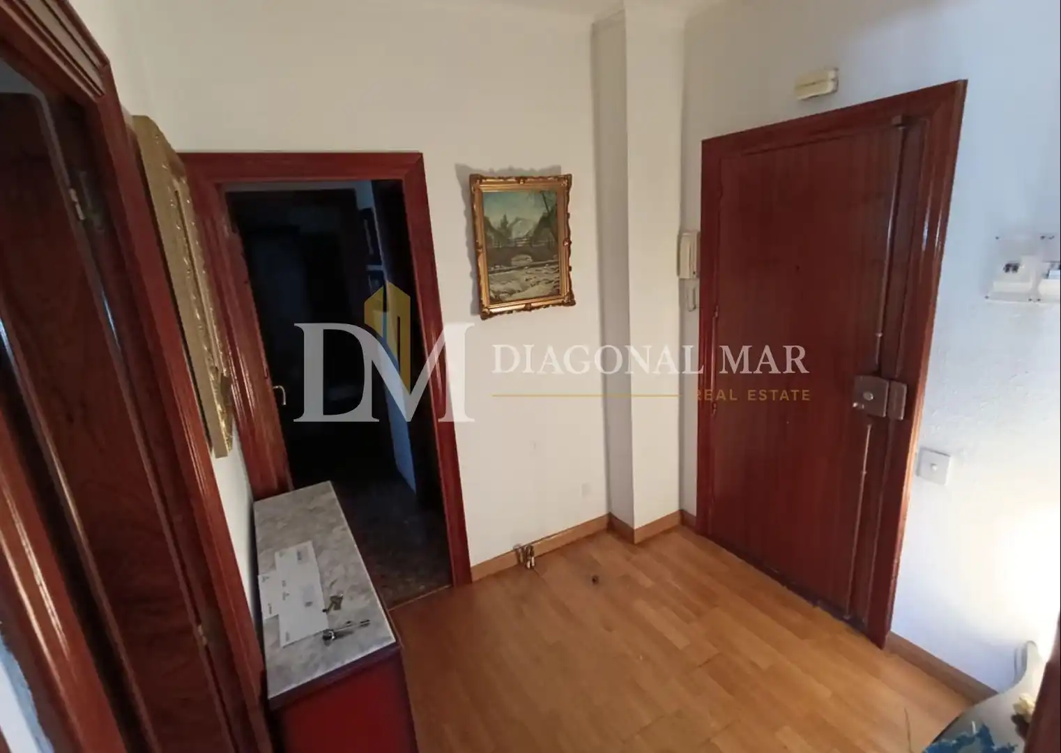 Wohnung zum Verkauf in Barcelona mit Heizung, Abstellraum und Balkon