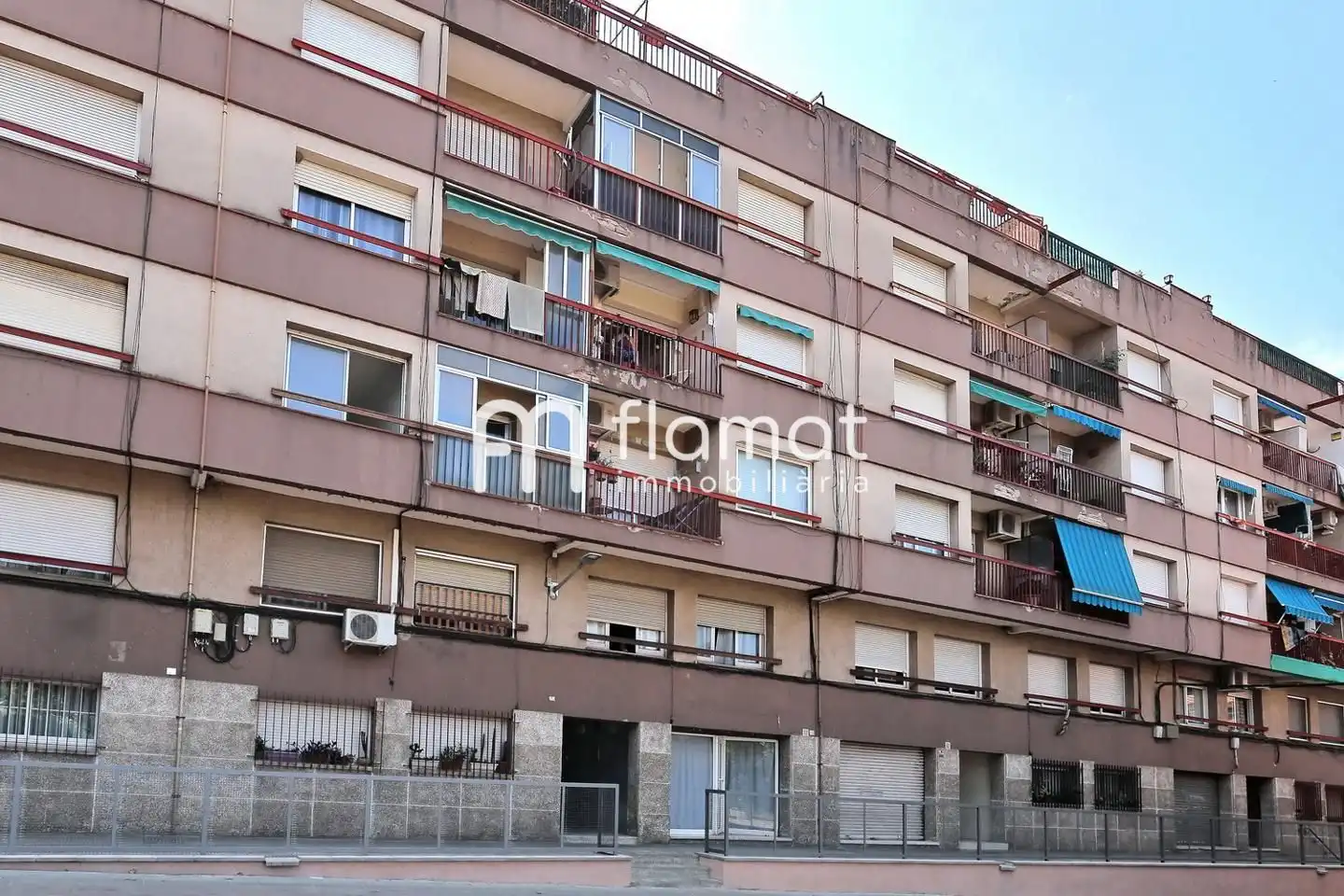 Vista exterior de Pis en venda en Caldes de Montbui amb Balcó