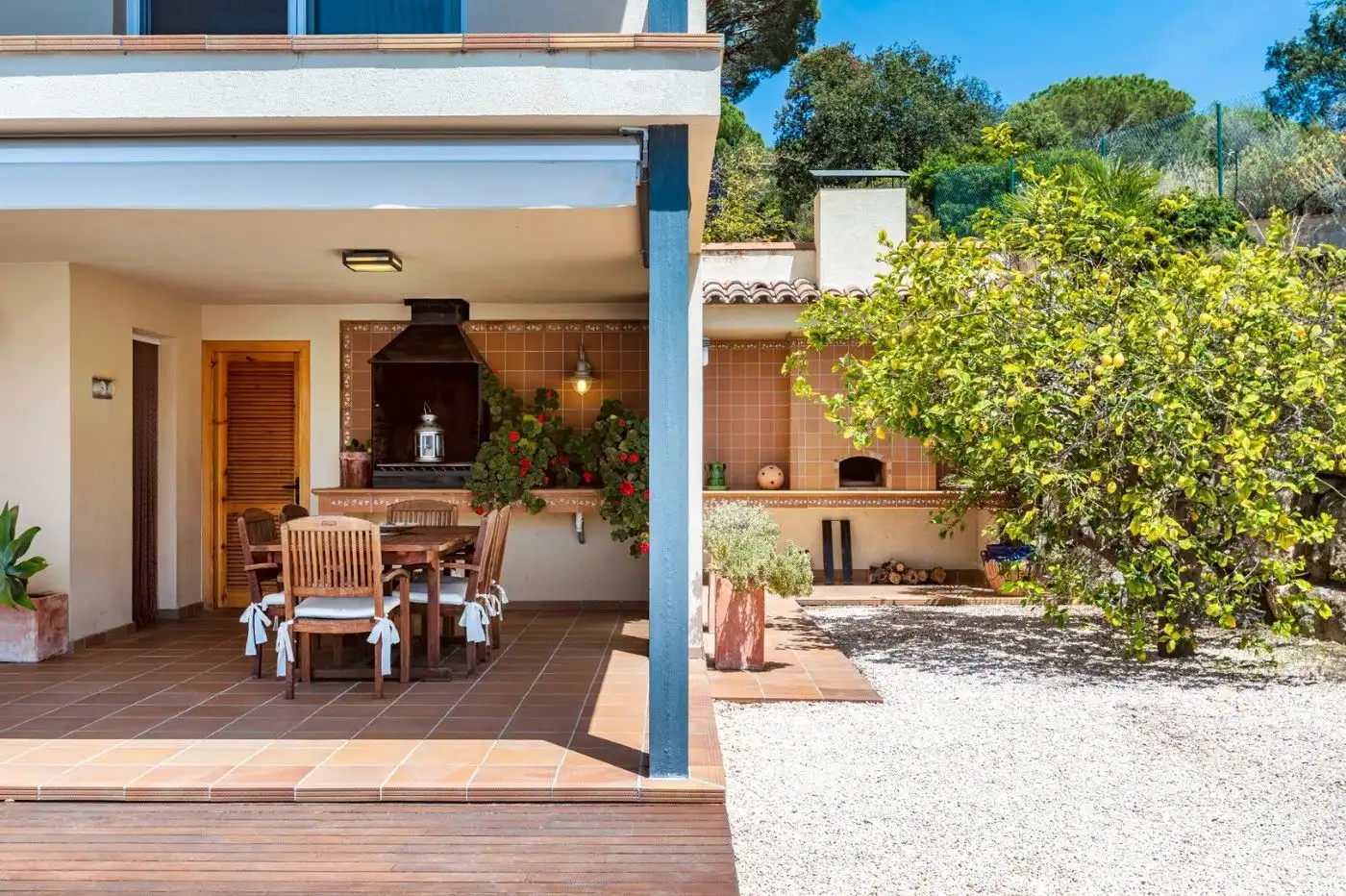 Terrassa de Casa o xalet en venda en Cabrera de Mar amb Aire condicionat, Traster i Piscina