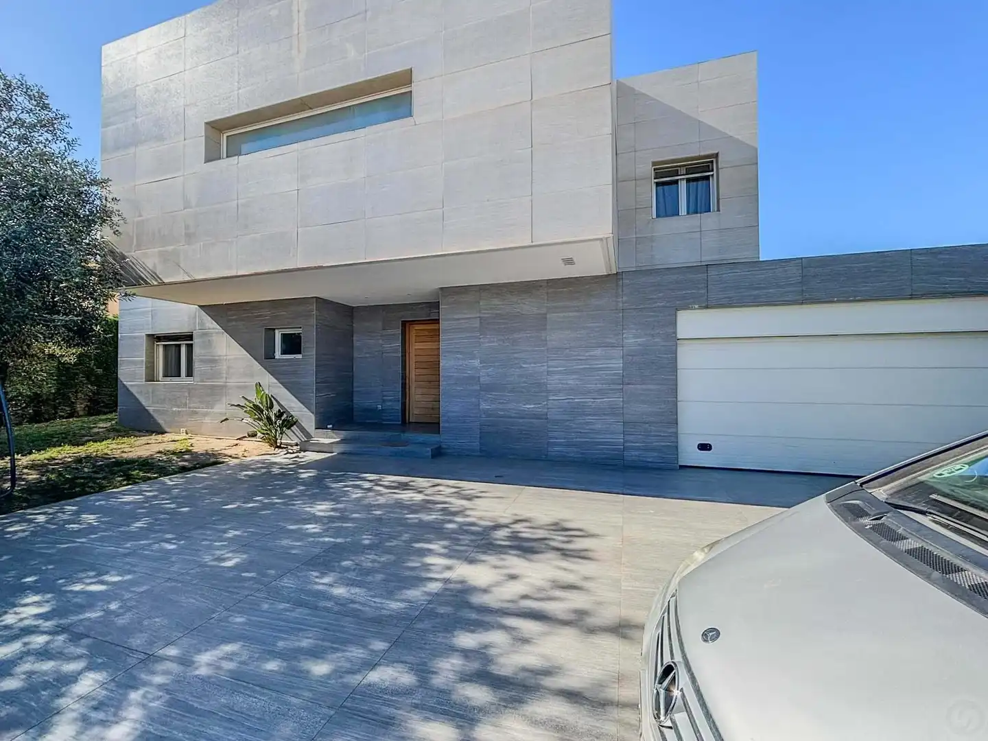 Vista exterior de Casa o xalet en venda en Empuriabrava amb Aire condicionat, Calefacció i Terrassa