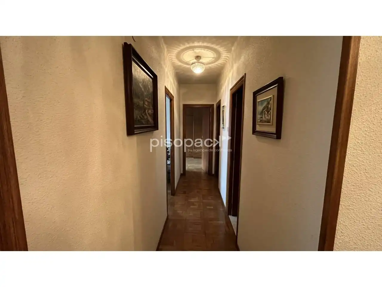 Piso en venta en  Pamplona / Iruña con Calefacción y Alarma