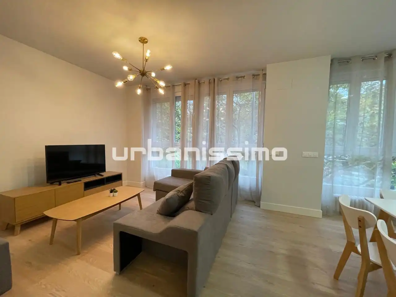 Vista exterior de Apartament de lloguer en Madrid amb Aire condicionat, Calefacció i Moblat