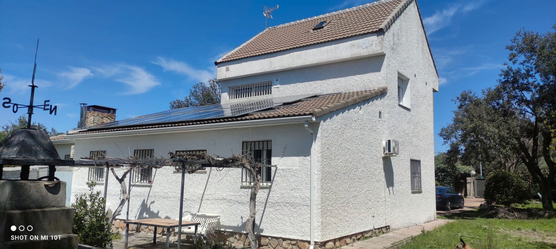 Vista exterior de Casa o xalet en venda en Valdemorillo amb Aire condicionat, Jardí privat i Balcó