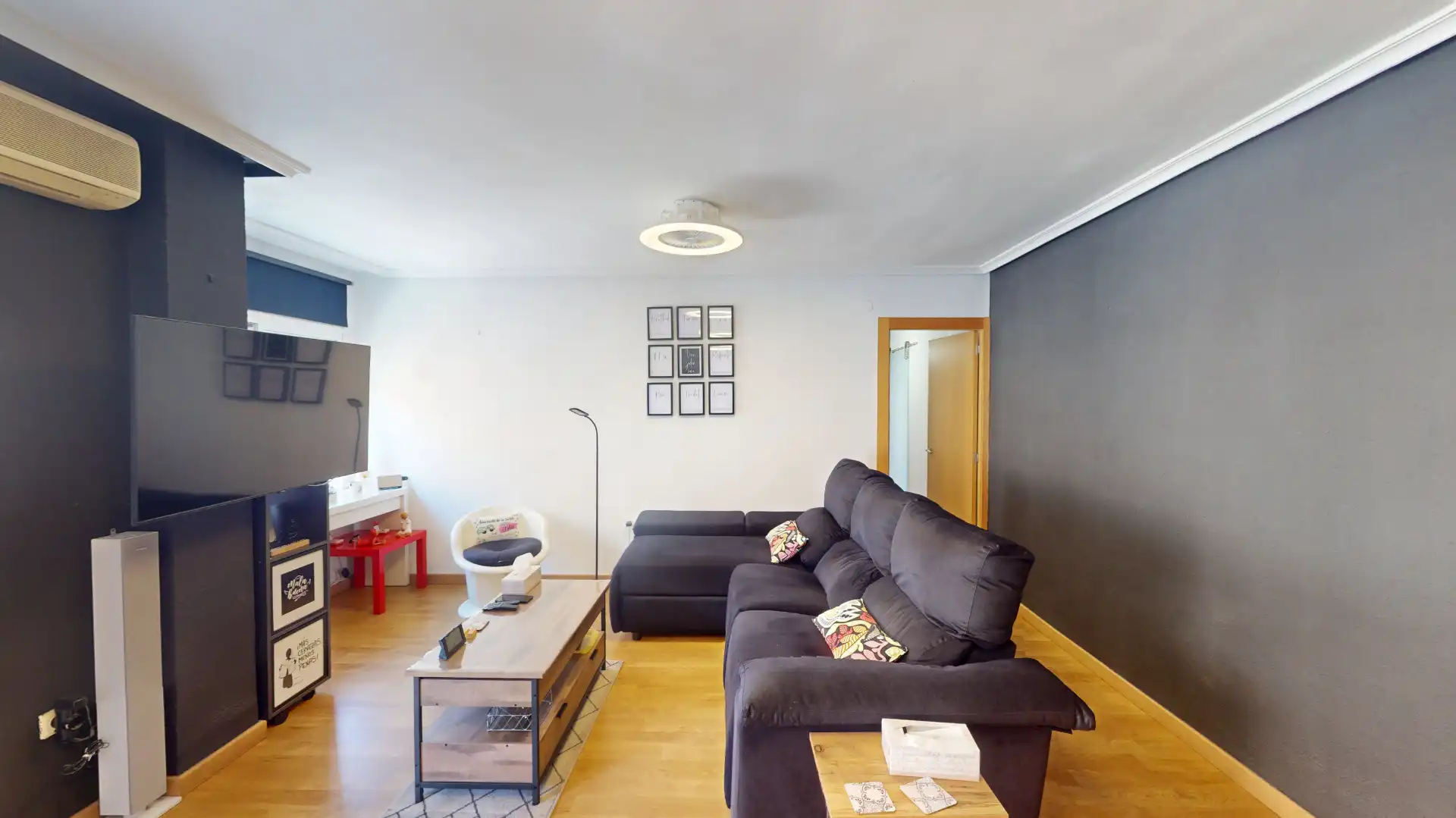 Sala d'estar de Pis en venda en Alicante / Alacant amb Aire condicionat, Calefacció i Terrassa