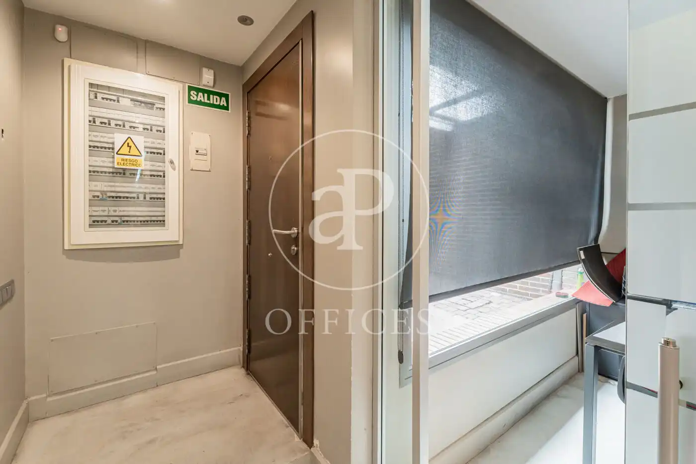 Office for rent in Madrid  with Air Conditioner
