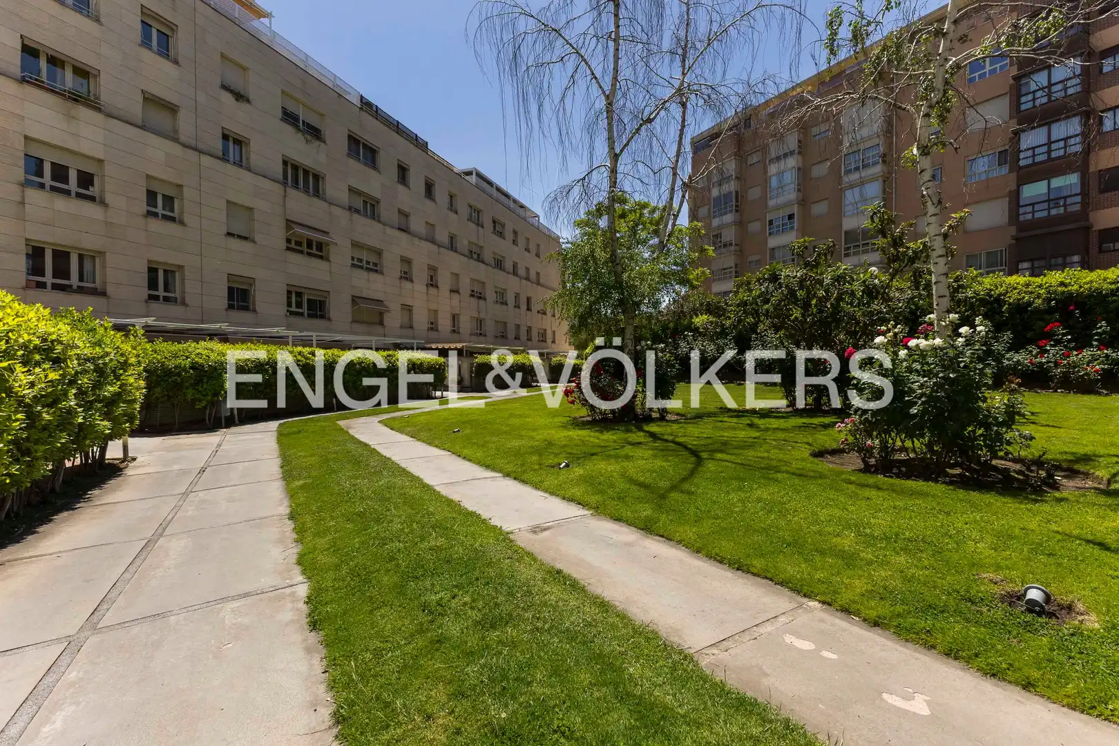 Vista exterior de Piso en venta en Madrid con Aire acondicionado y Calefacción