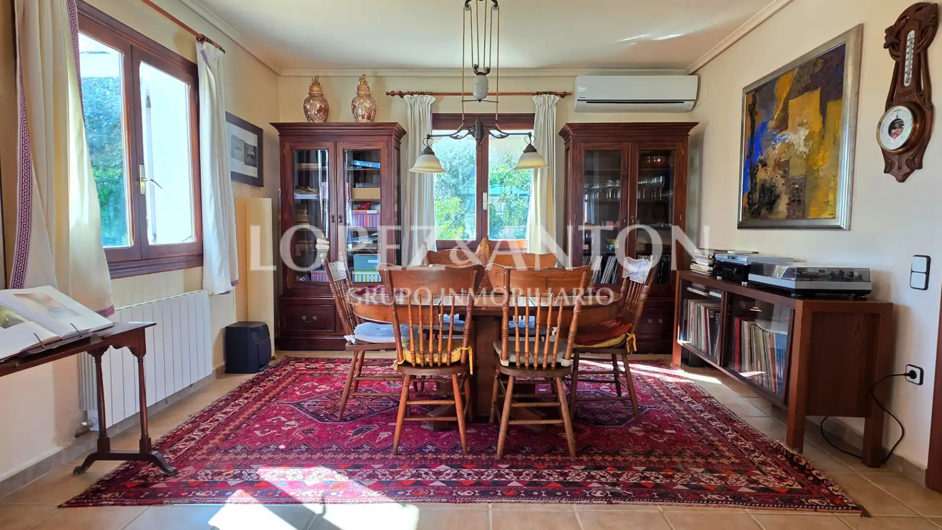 Dining room of Houses for sale in L'Eliana  with Air Conditioner, Heating and Private garden