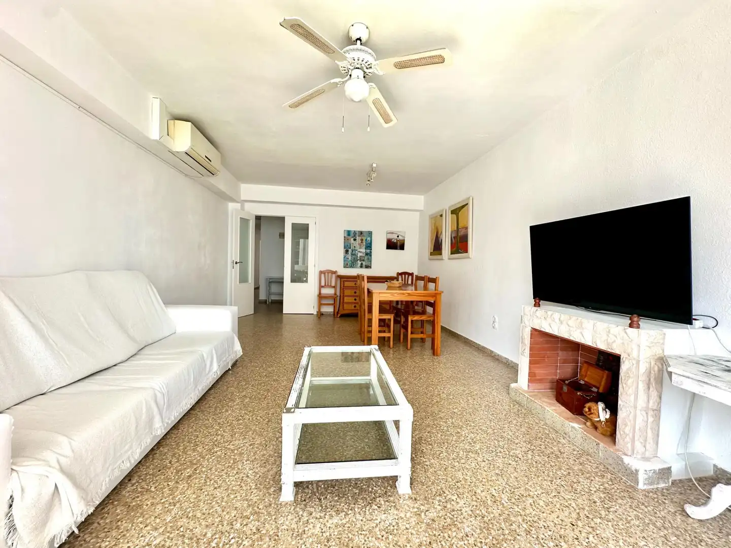 Sala de estar de Apartamento de alquiler en Gandia con Aire acondicionado, Calefacción y Amueblado
