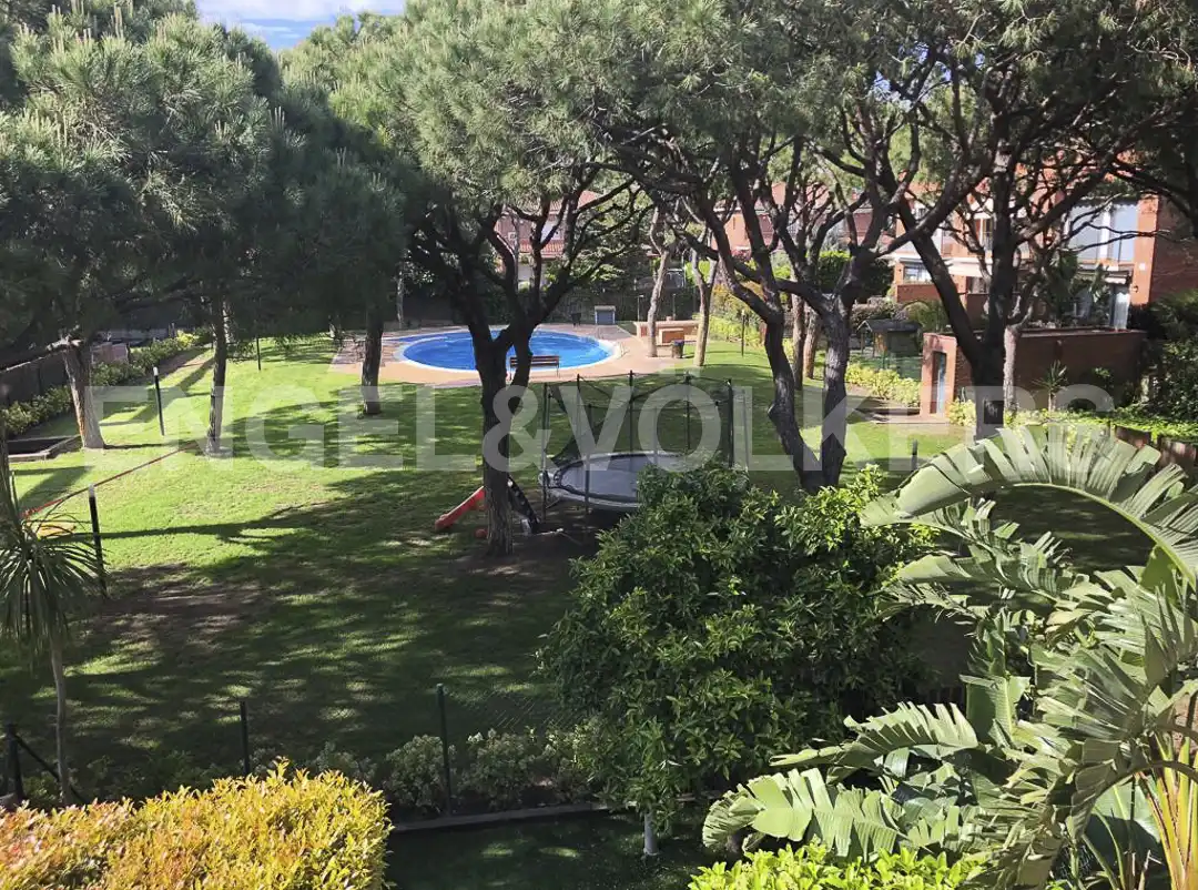 Jardí de Casa adosada de lloguer en Gavà amb Aire condicionat, Calefacció i Jardí privat
