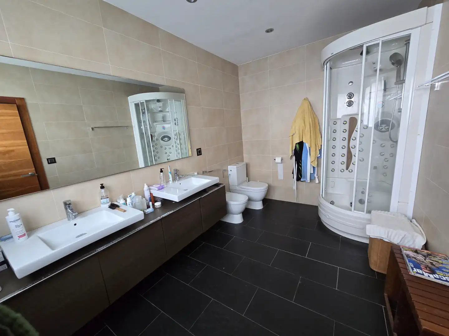 Badezimmer von Haus oder Chalet zum Verkauf in Bareyo mit Heizung, Privatgarten und Terrasse