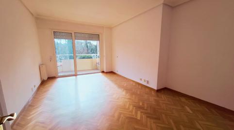 Photo 5 of Flat to rent in Portugal, Avenida Europa, Pozuelo de Alarcón