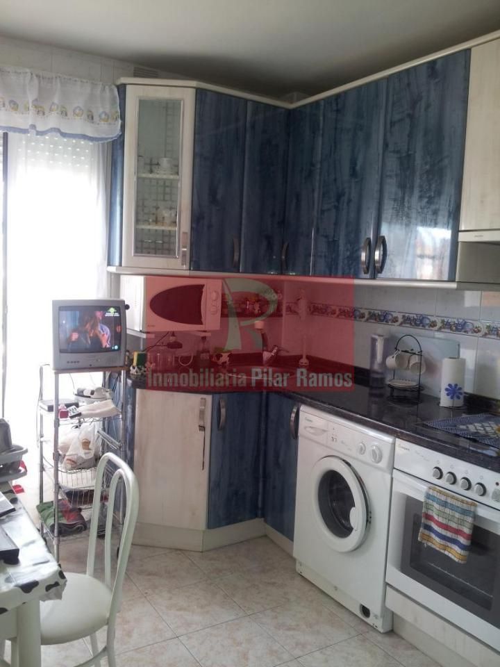 Cuina de Apartament en venda en Villaquilambre amb Terrassa