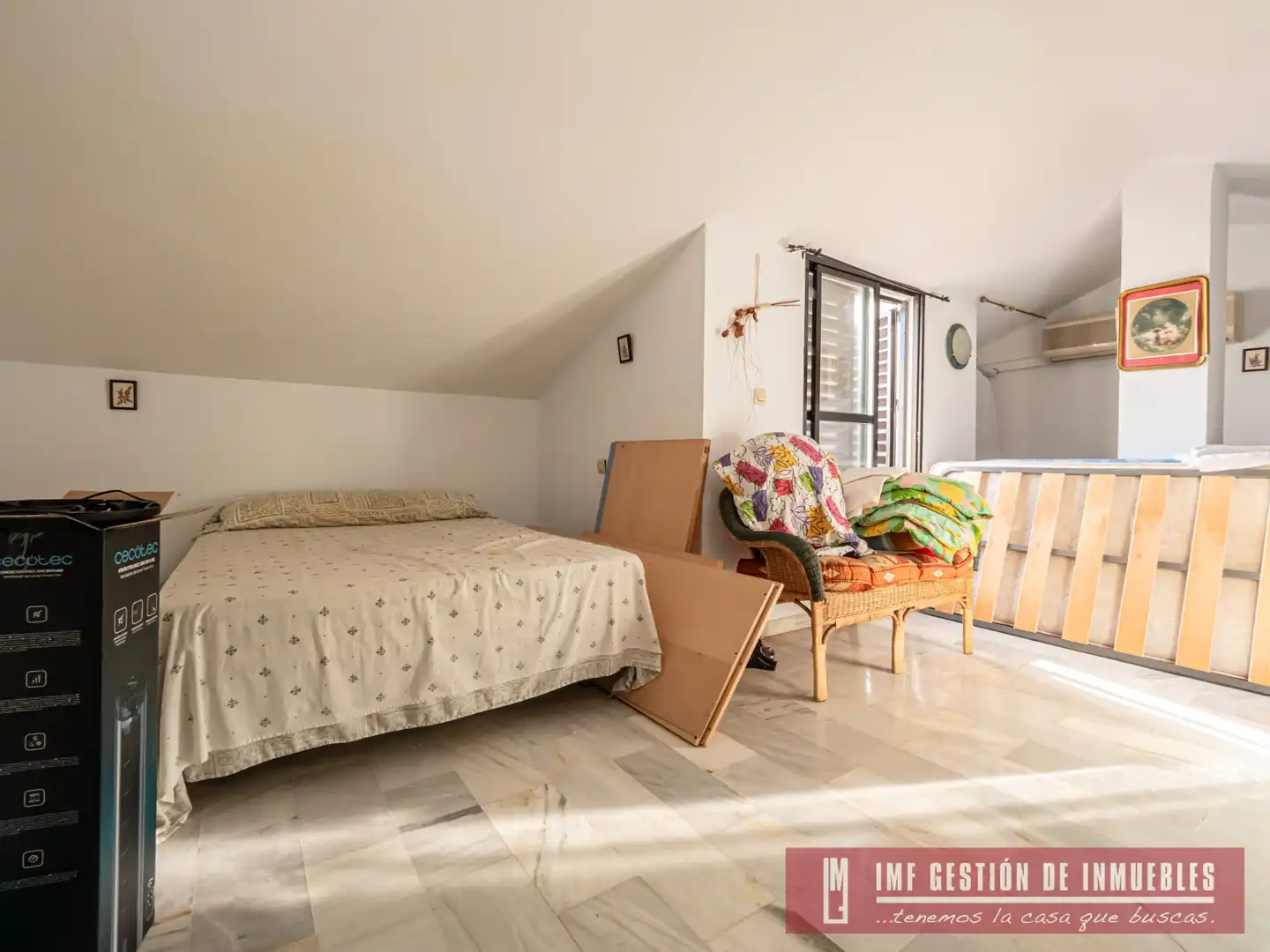 Dormitori de Casa adosada en venda en Vélez-Málaga amb Aire condicionat, Terrassa i Moblat
