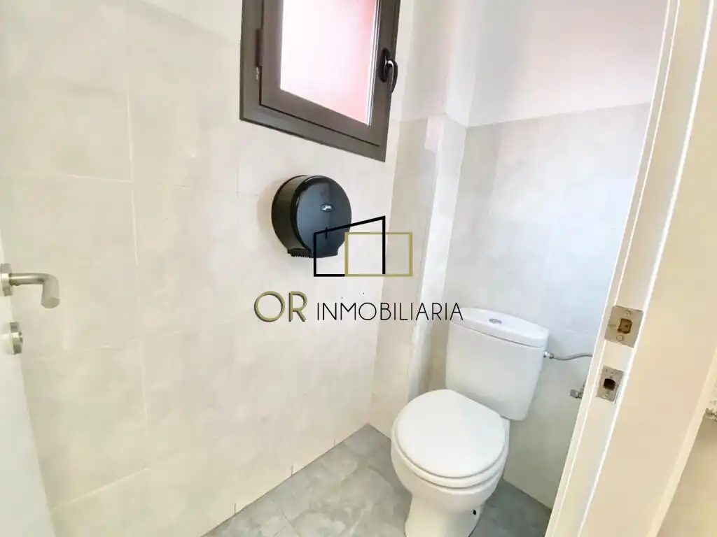 Local comercial en venta en Sant Julià, imagen 7