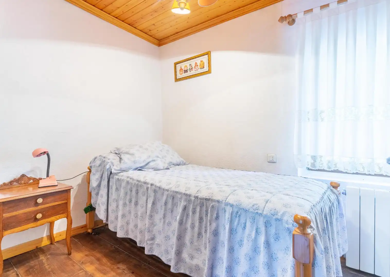 Dormitori de Casa o xalet en venda en Ribera de Arriba amb Calefacció, Jardí privat i Terrassa