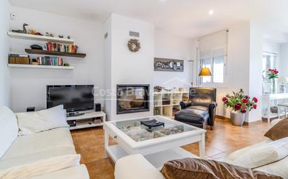 Living room of Single-family semi-detached for sale in Palafrugell  with Air Conditioner, Heating and Private garden