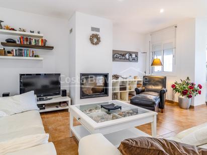 Sala d'estar de Casa adosada en venda en Palafrugell amb Aire condicionat, Calefacció i Jardí privat