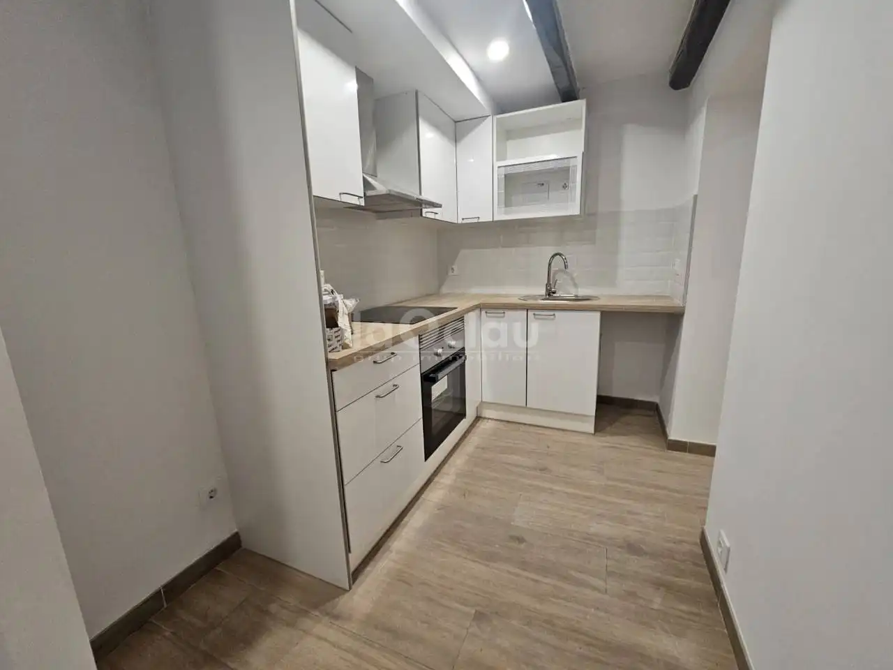 Cuina de Pis en venda en Tona amb Calefacció, Terrassa i Traster