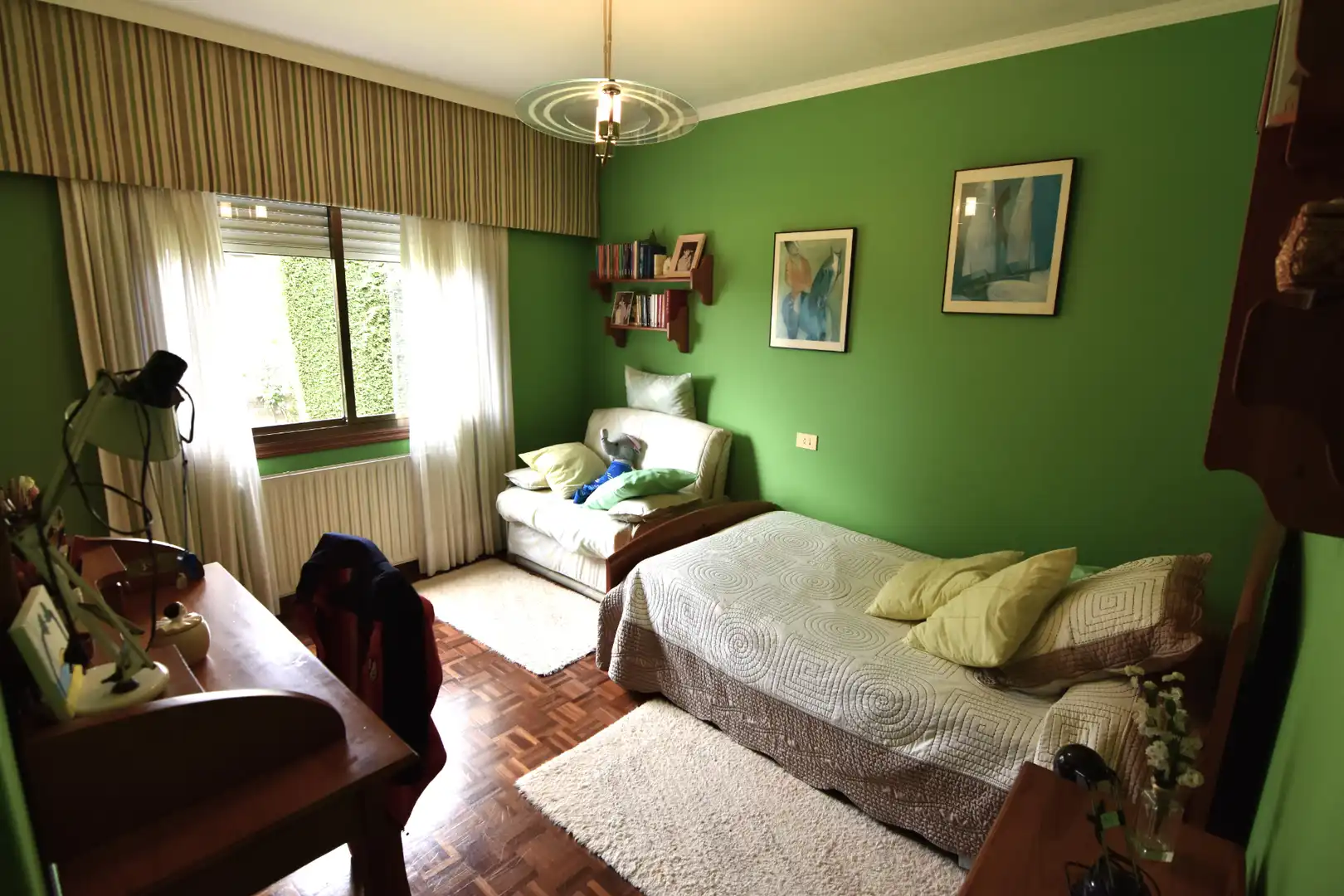 Habitación de Casa o chalet en venta en Oleiros con Calefacción, Jardín privado y Parquet