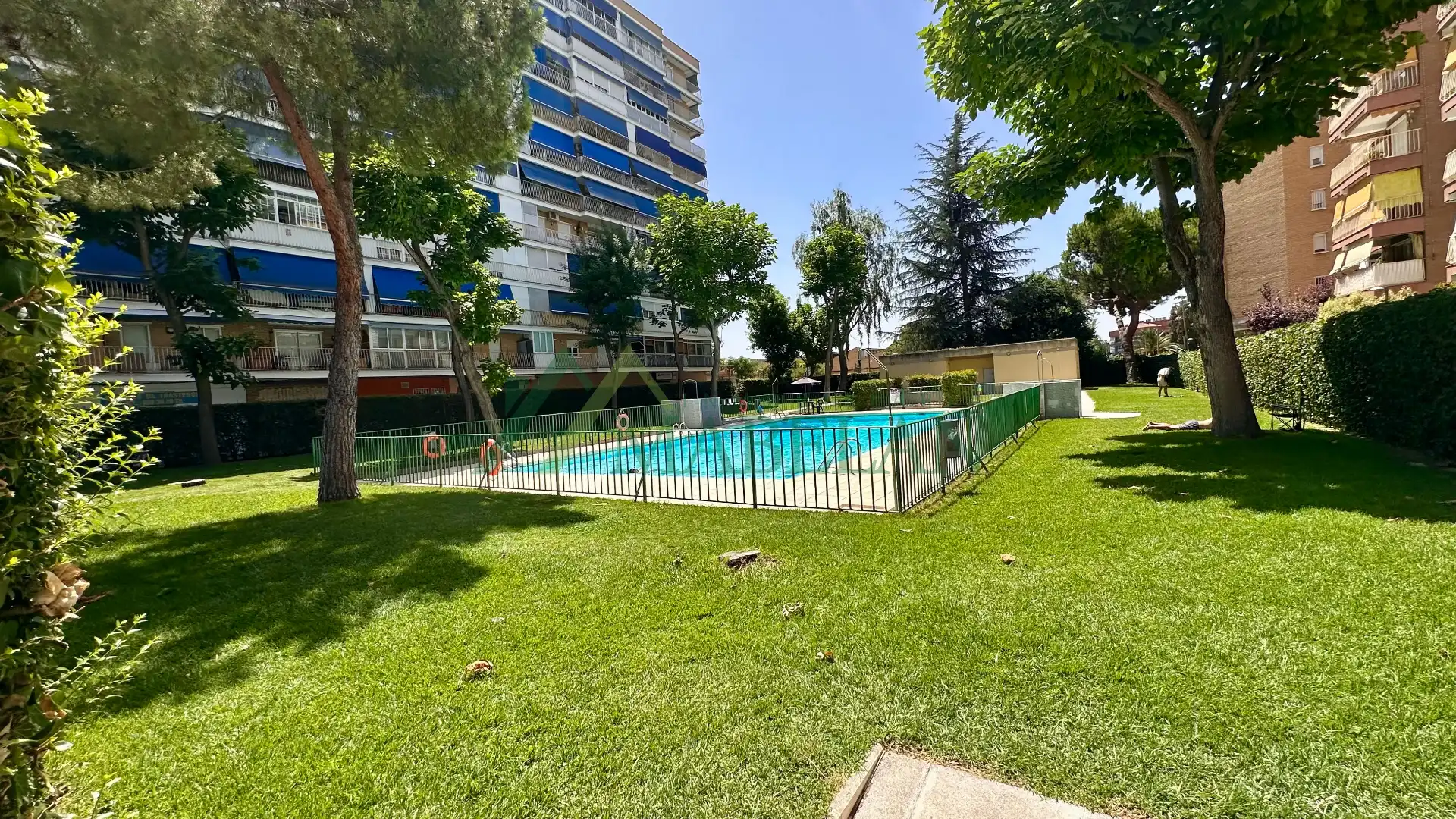 Piscina de Piso en venta en Móstoles con Aire acondicionado, Calefacción y Parquet