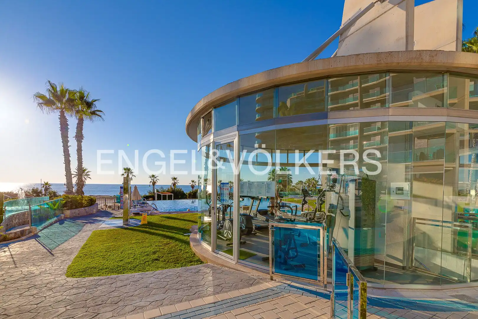 Außenansicht von Erdgeschoss zum Verkauf in Torrevieja mit Klimaanlage, Heizung und Terrasse