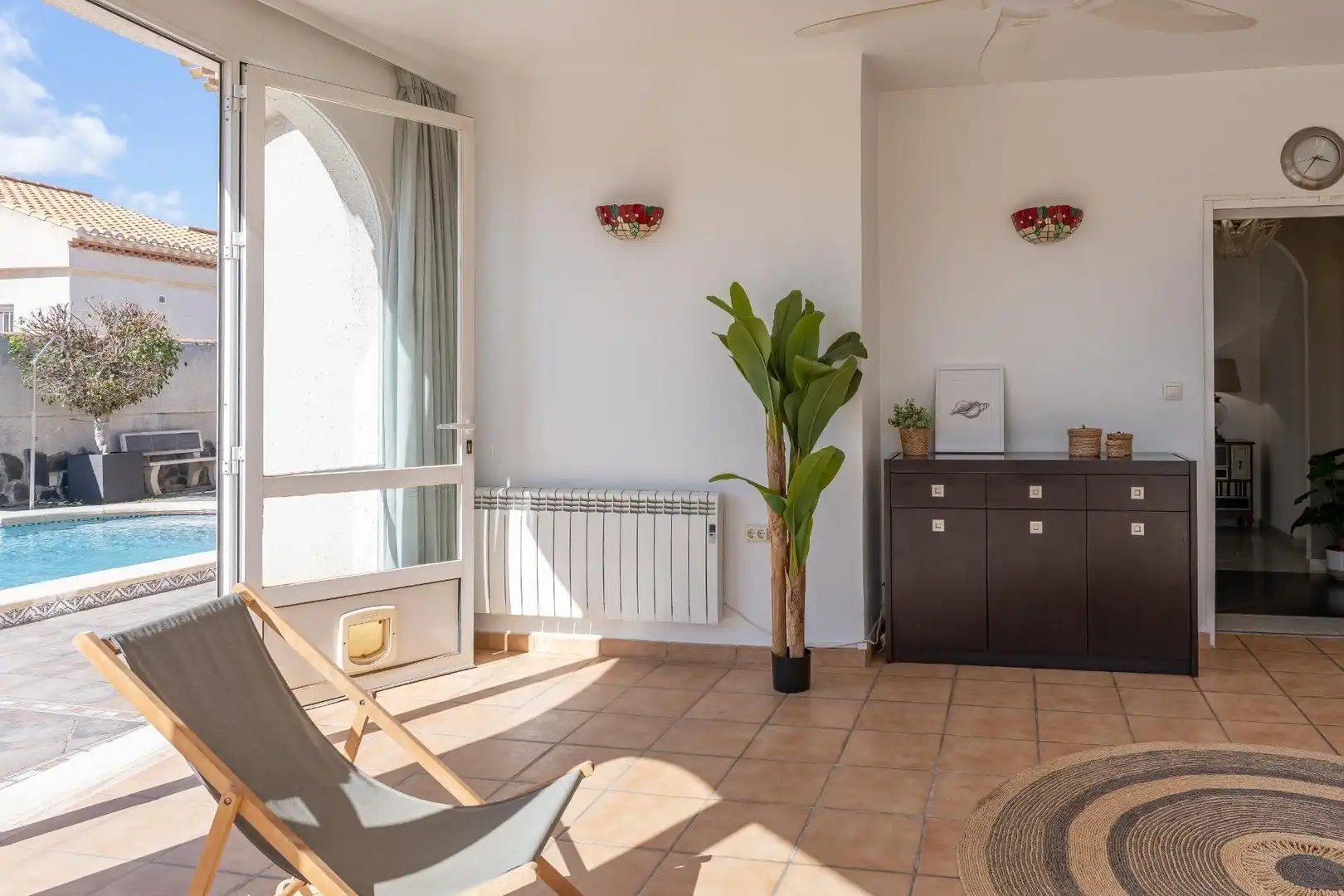 Sala d'estar de Casa o xalet en venda en Orihuela amb Aire condicionat, Calefacció i Jardí privat