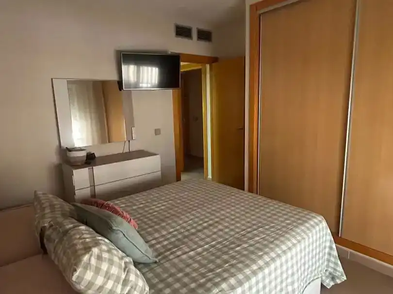 Schlafzimmer von Wohnung zur Miete in Roquetas de Mar mit Klimaanlage, Schwimmbad und Balkon