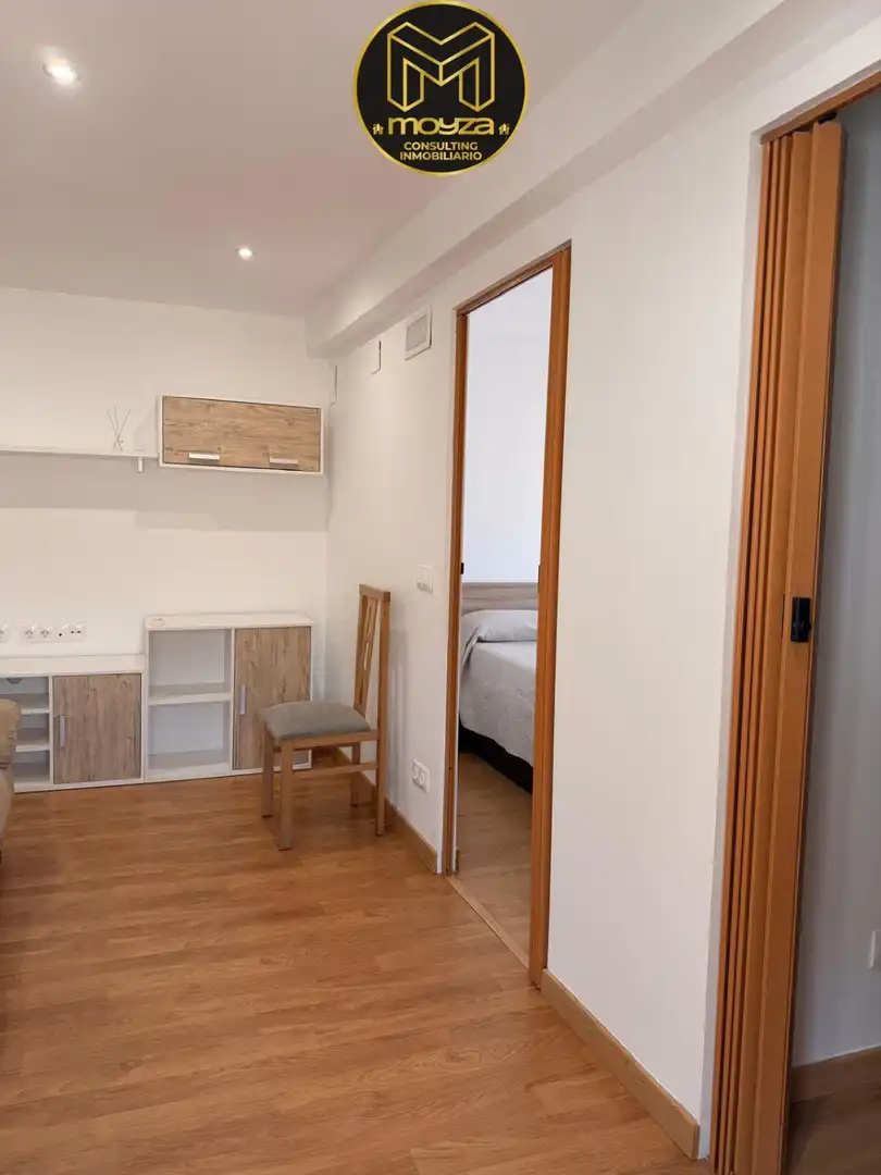 Bedroom of Flat for rent in Jaén  with Air Conditioner and Heating