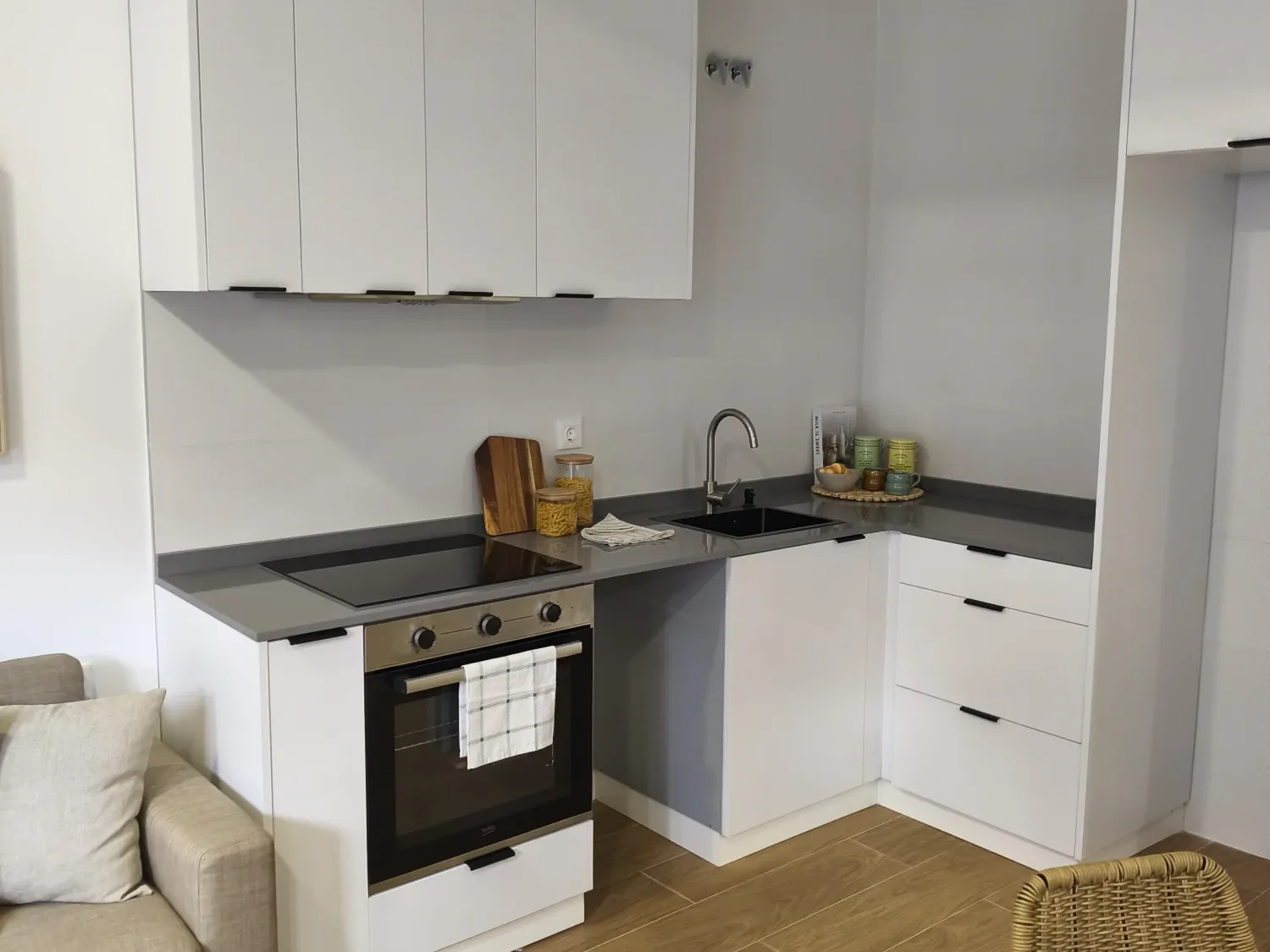 Kitchen of Apartment for sale in  Valencia Capital  with Furnished and Microwave
