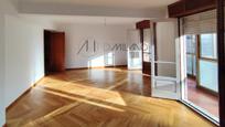 Living room of Flat for sale in Vigo 