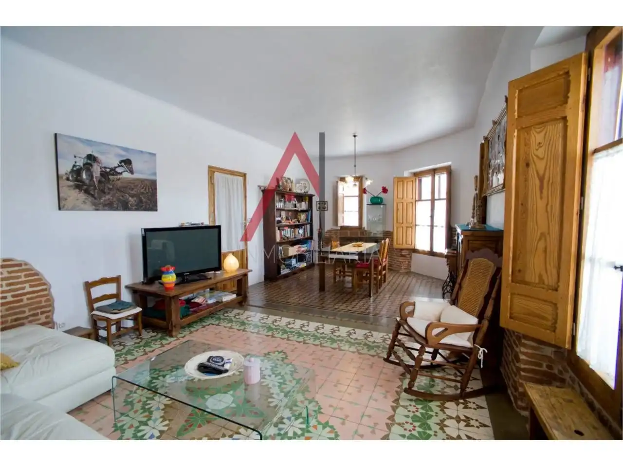 Sala d'estar de Casa o xalet en venda en Santiuste de San Juan Bautista amb Jardí privat, Terrassa i Moblat