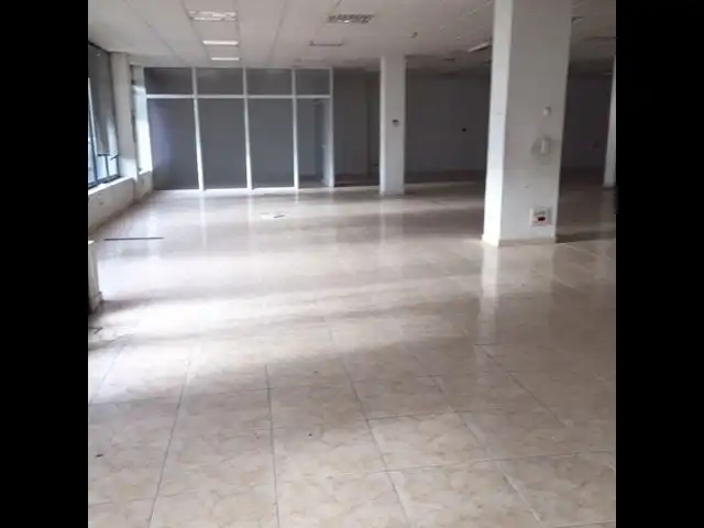 Local comercial en alquiler en Alisal - San Román, imagen 3