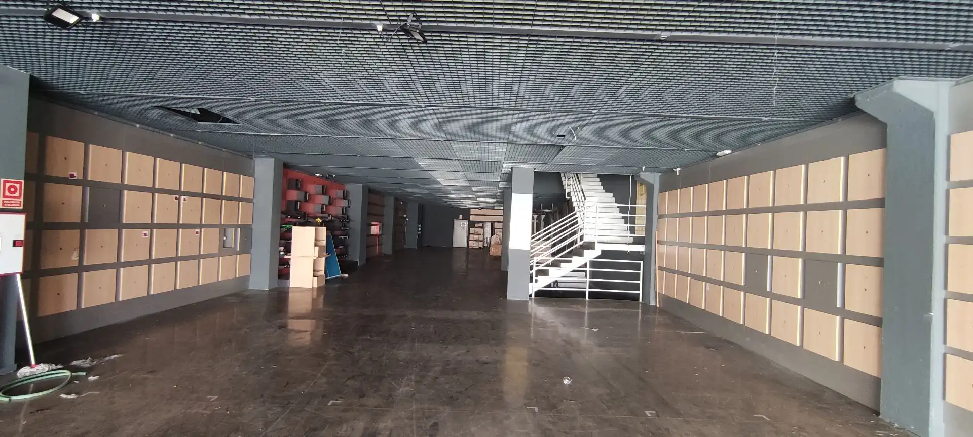 Nave industrial en venta en Maó - Mahón
