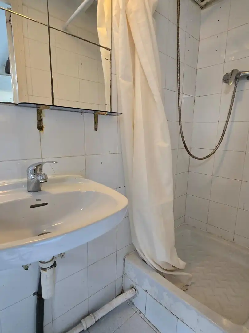 Baño de Estudio en venta en Barcelona con Balcón