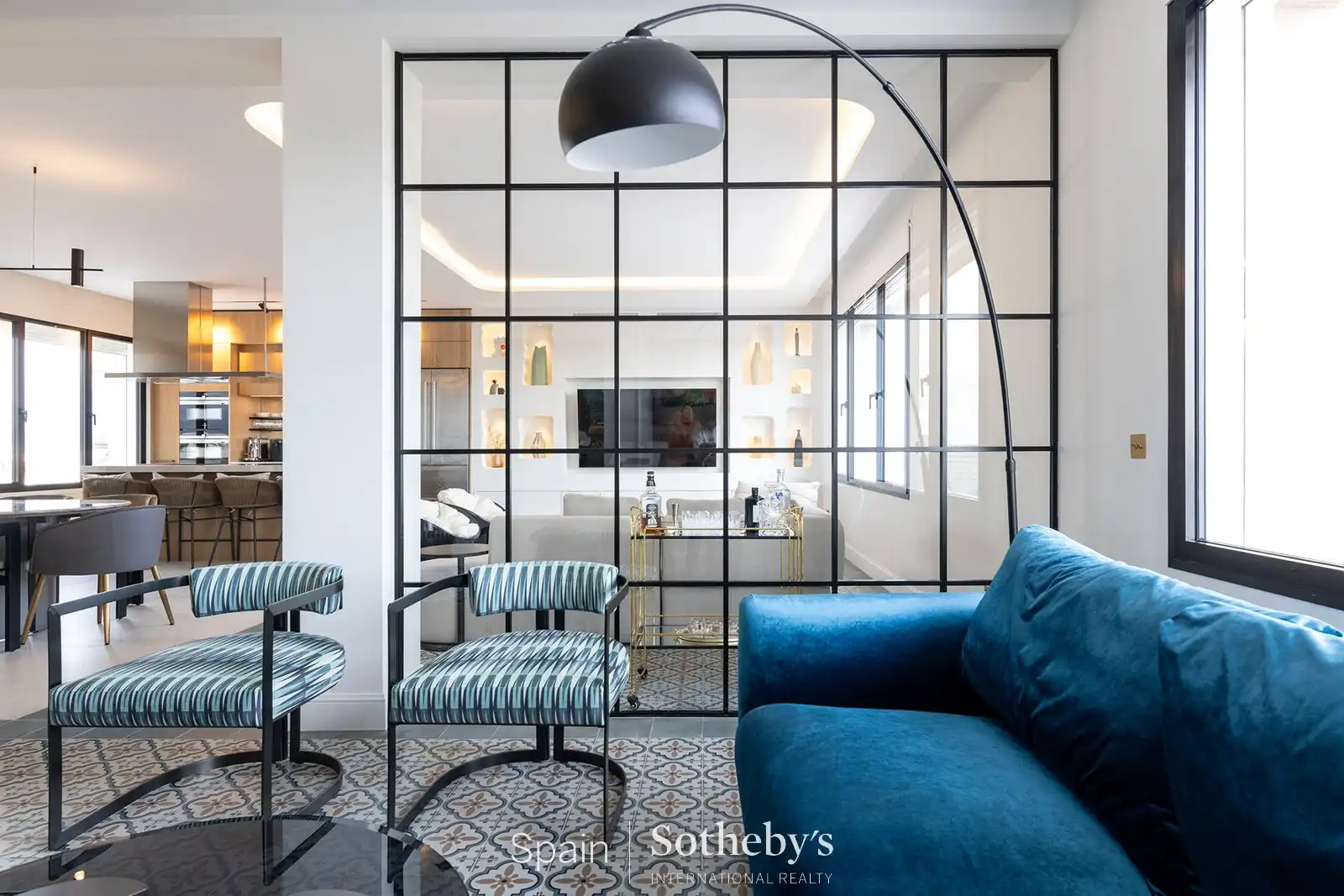 Living room of Attic for sale in Madrid  with Air Conditioner, Terrace and Storage room