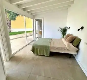 Dormitori de Casa o xalet en venda en Adeje amb Jardí privat, Terrassa i Piscina