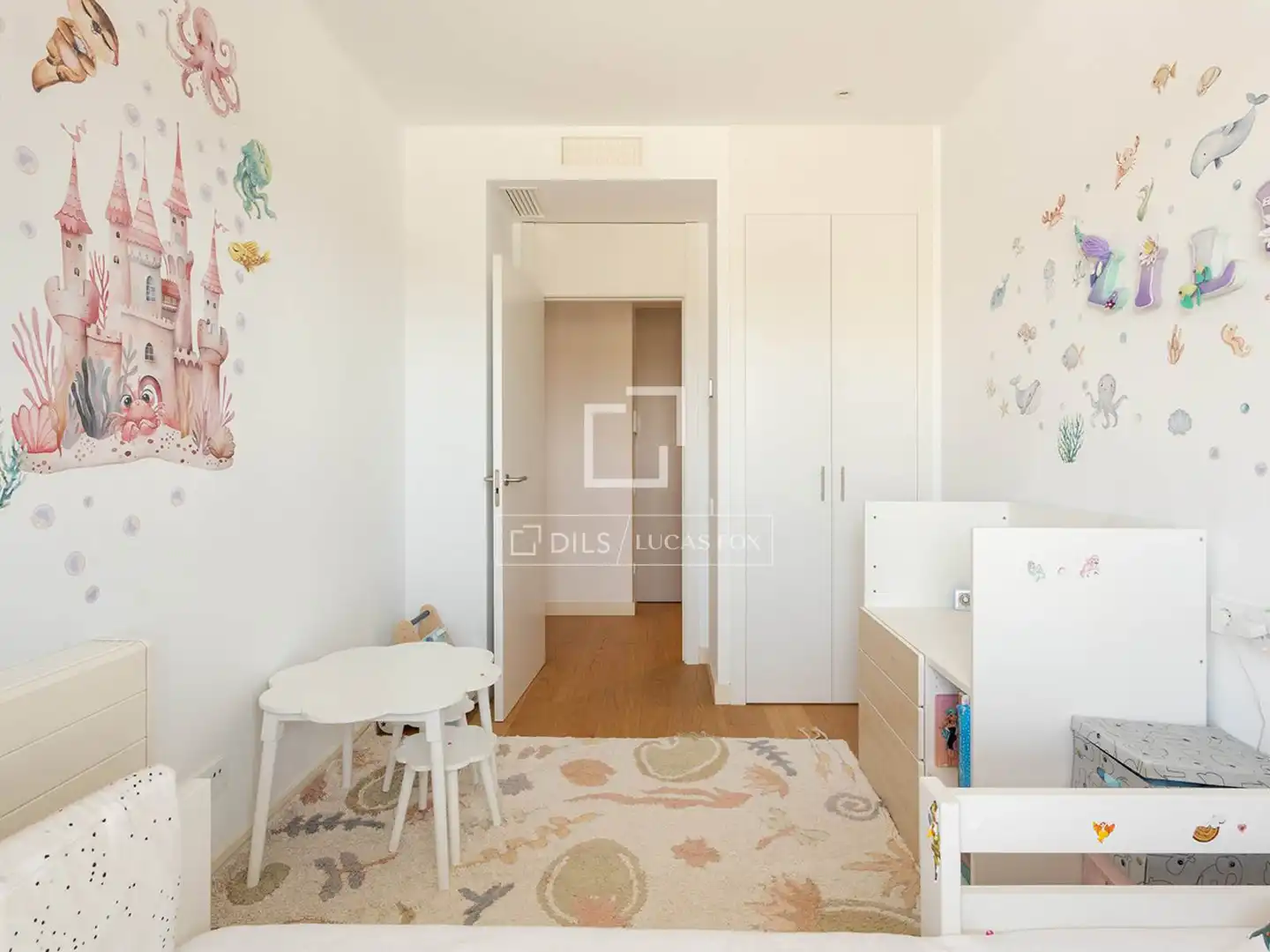 Bedroom of Flat for rent in Barcelona  with Air Conditioner, Heating and Parquet flooring