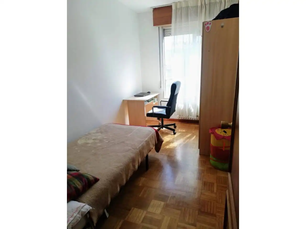 Bedroom of Flat for rent in Burgos  with Heating, Parquet flooring and Terrace