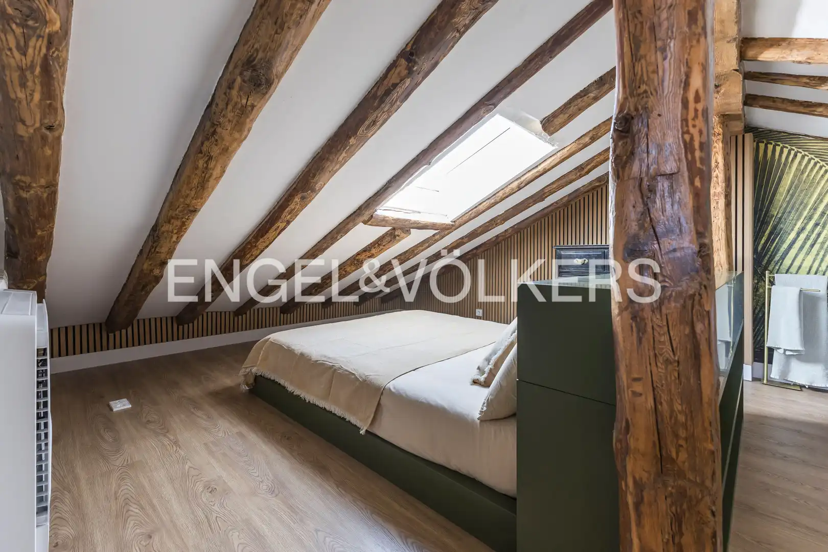 Schlafzimmer von Maisonette zur Miete in Madrid mit Klimaanlage und Heizung