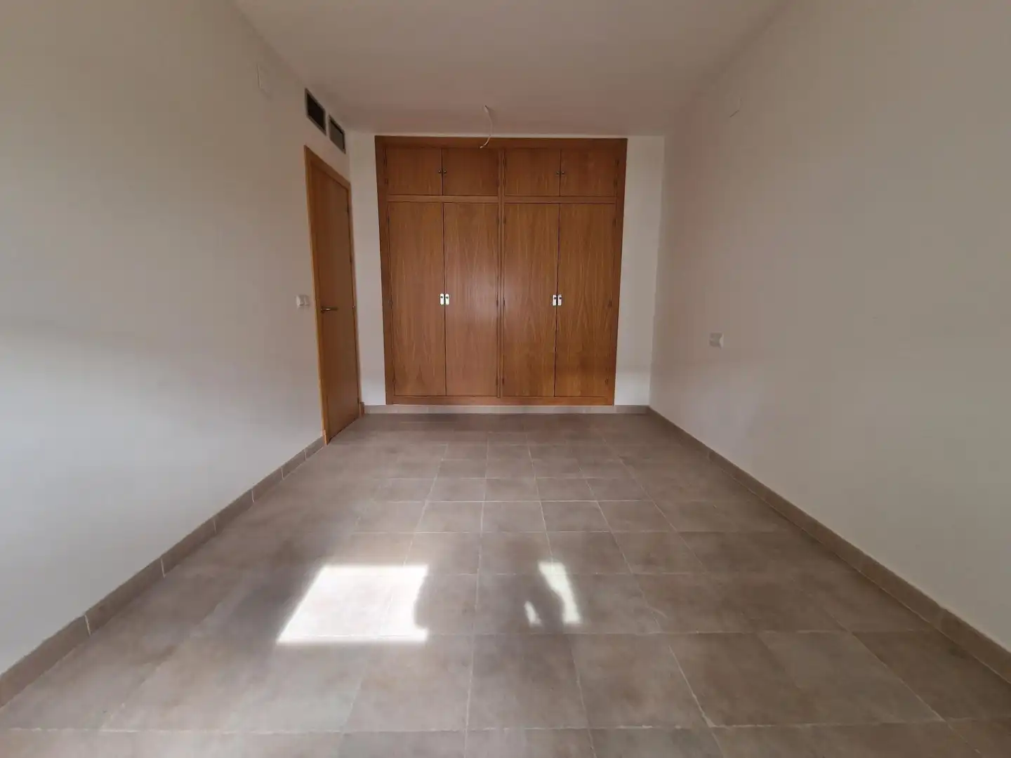 Flat for sale in Ubrique  with Air Conditioner and Balcony
