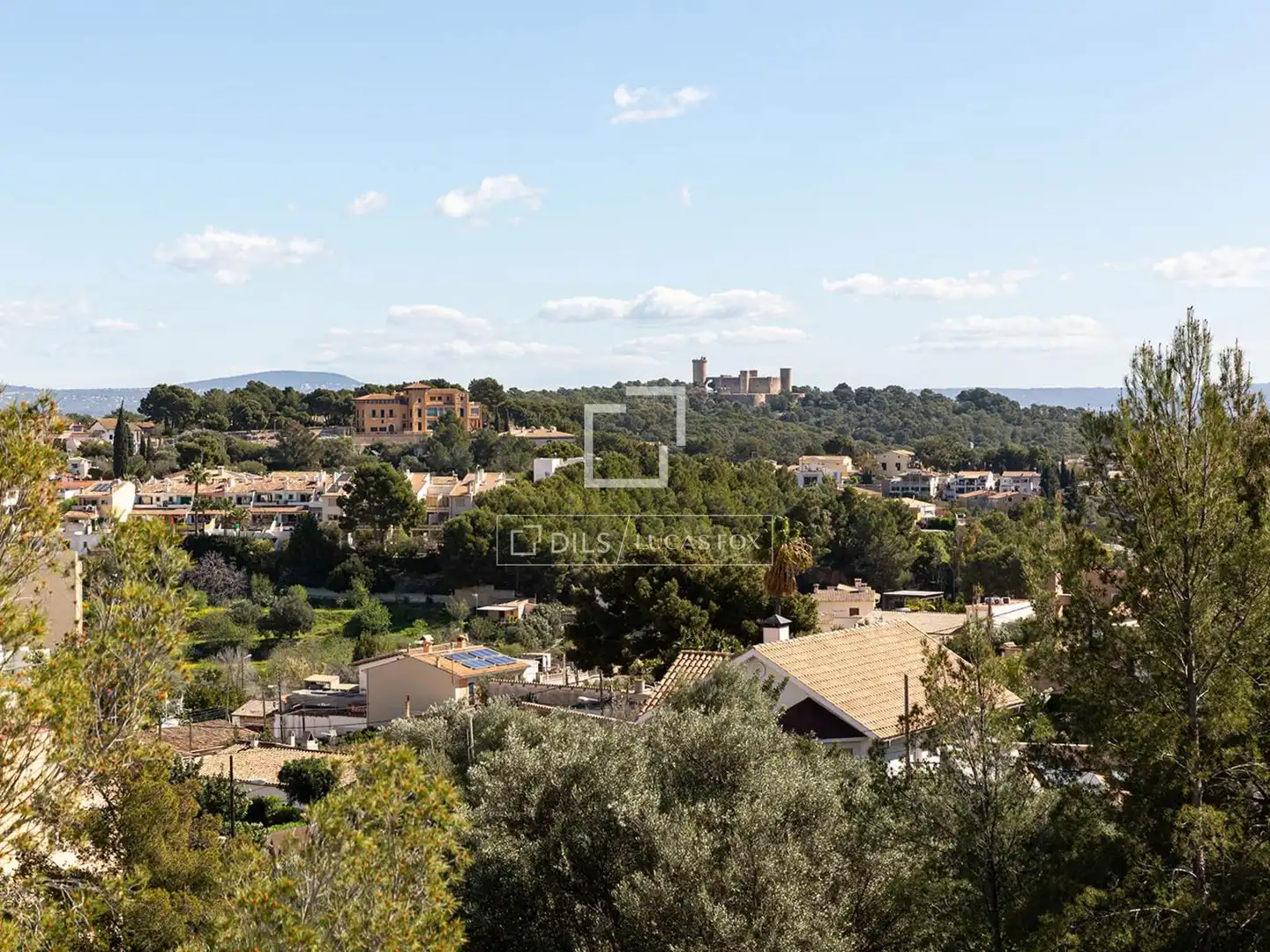 Houses for sale in Calvià  with Air Conditioner, Private garden and Terrace