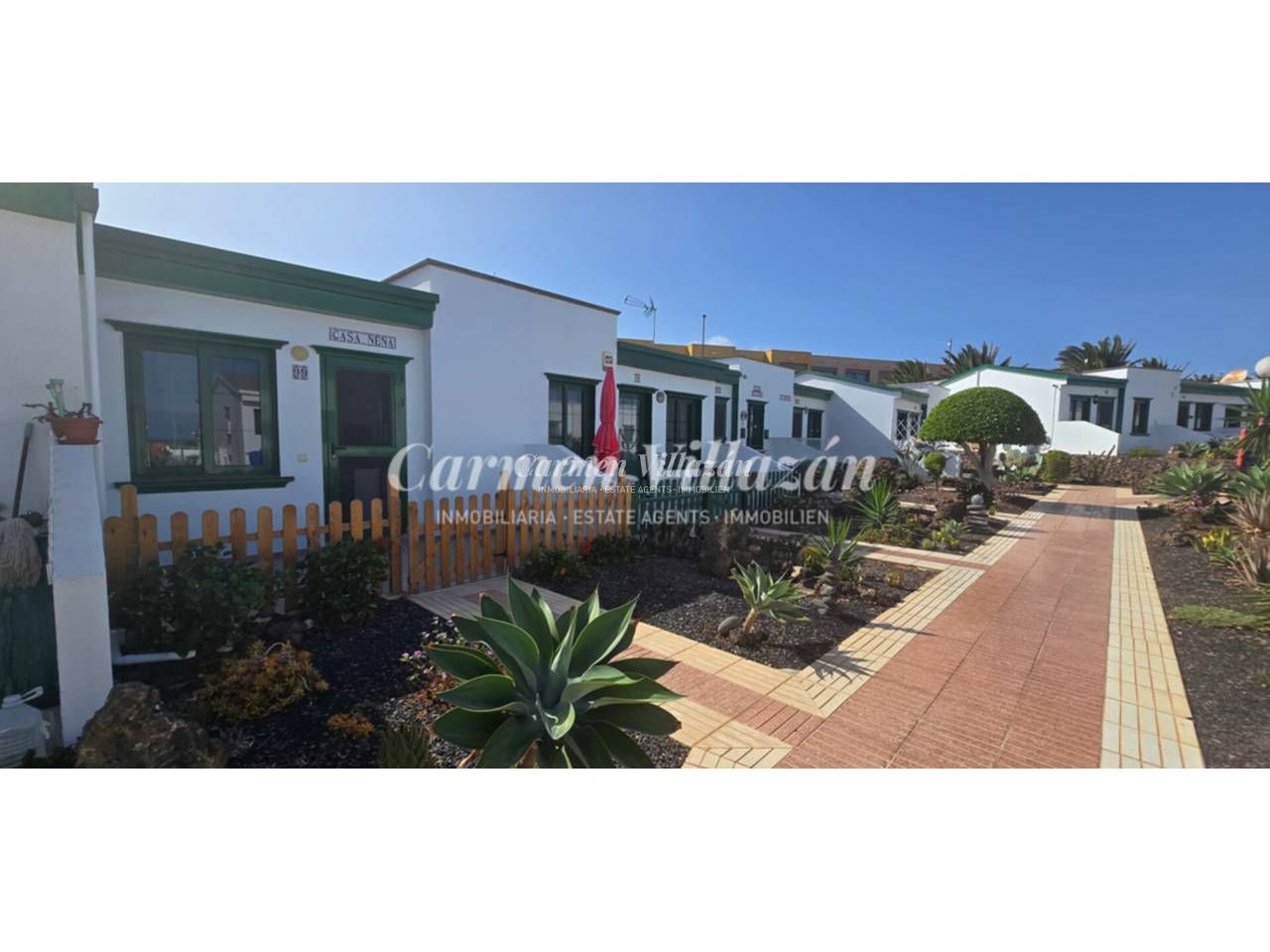 Vista exterior de Casa o xalet en venda en Antigua amb Terrassa, Moblat i Piscina comunitària