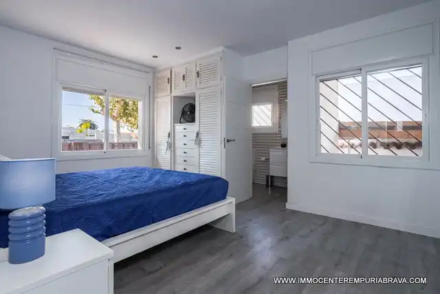 Bedroom of Houses for sale in Empuriabrava  with Air Conditioner, Heating and Private garden