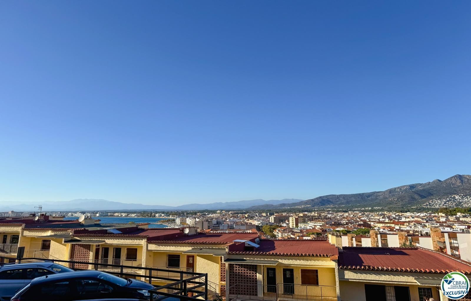 Vista exterior de Apartamento en venta en Roses con Aire acondicionado y Amueblado