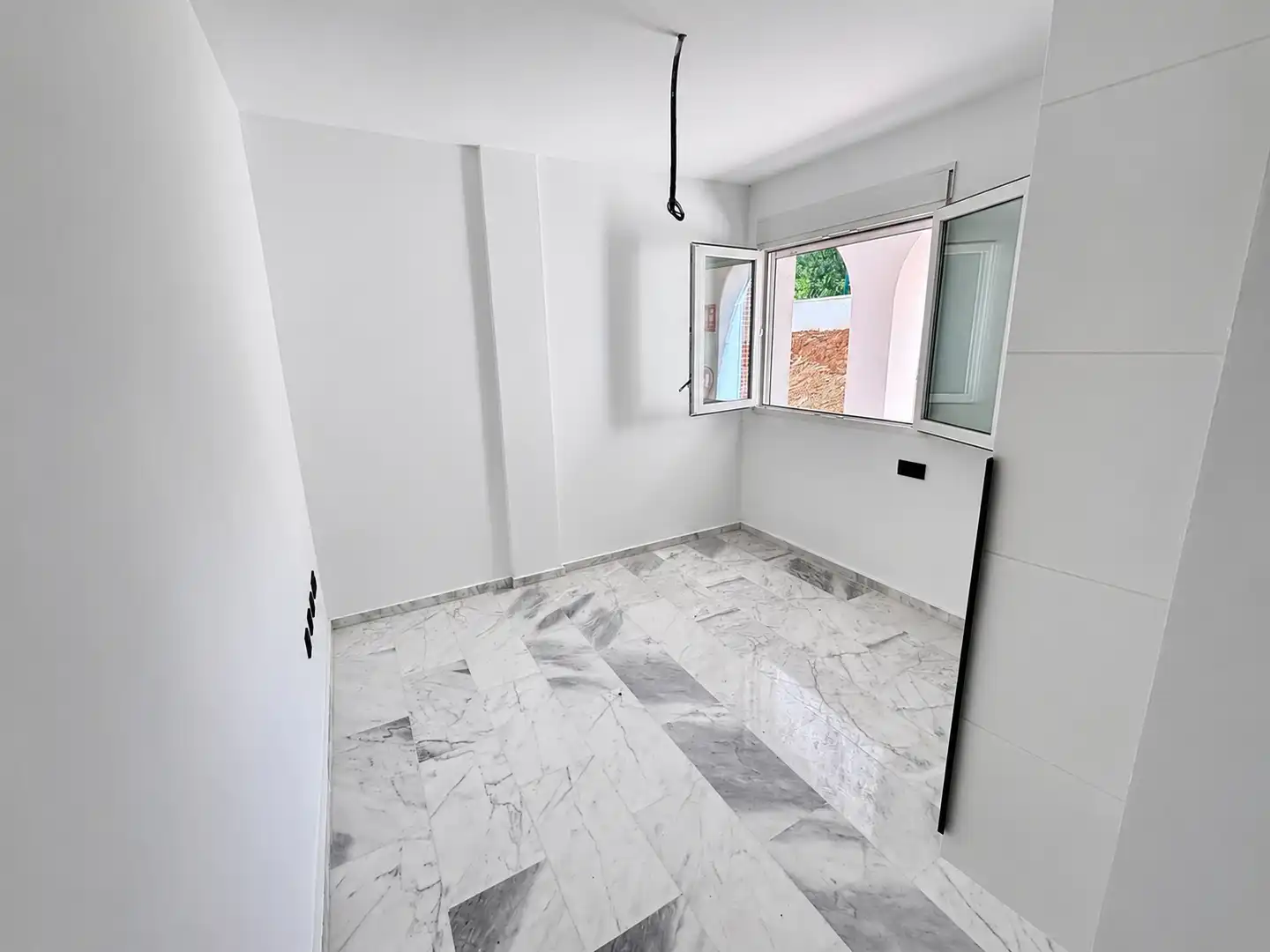 Baño de Piso en venta en Arcos de la Frontera con Terraza y Piscina comunitaria