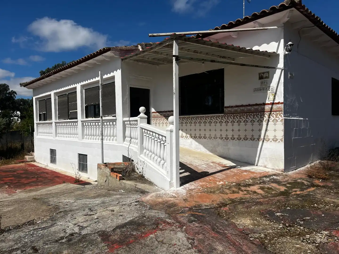 Vista exterior de Casa o xalet en venda en San Román de los Montes