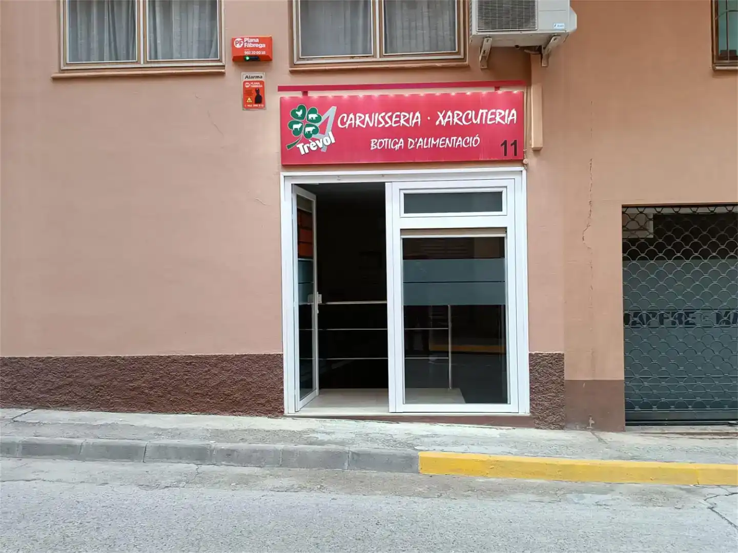 Commercial properties for sale in Alfarràs  with Air Conditioner