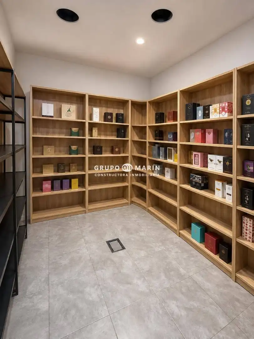 Commercial properties for rent in Carrer de la Muralla, Centre